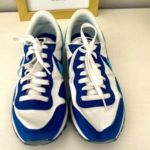 Nike 83 Women’s Size 7.5